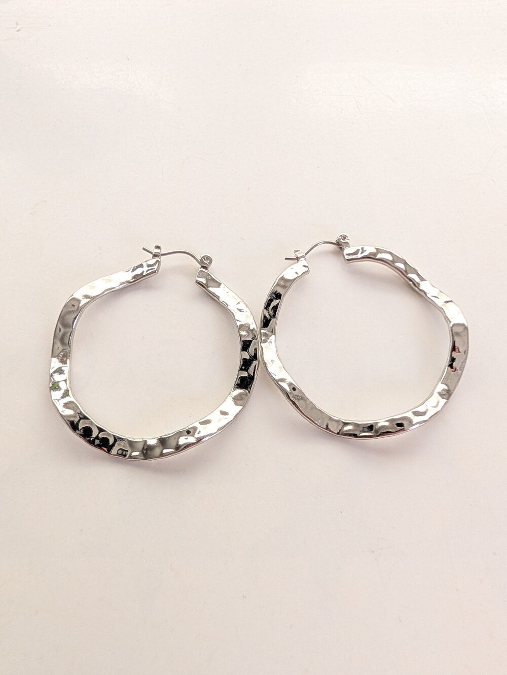 Beachy Coastal Boho Style Silver Tone Hammered Wavy Metal Hoop Earrings